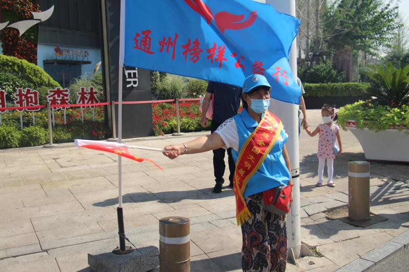 <strong>操屄是怎样的</strong>